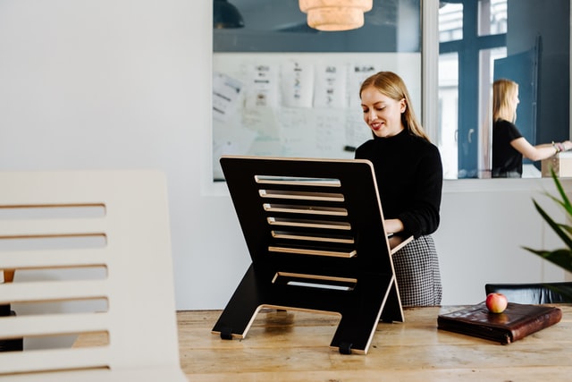 Programmieren: Der Schlüssel zu einer empathischen Zukunft – Wenn Maschinen mit Verantwortung sprechen!